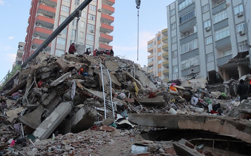 Türkiyədə zəlzələdə ölənlərin sayı 5 894 nəfərə çatıb