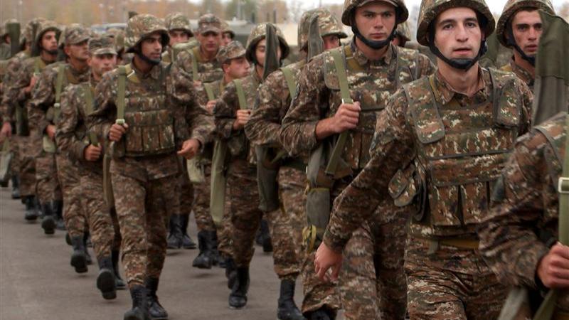 Ermənistanda ehtiyatda olan hərbçilər təlimə çağırılıb