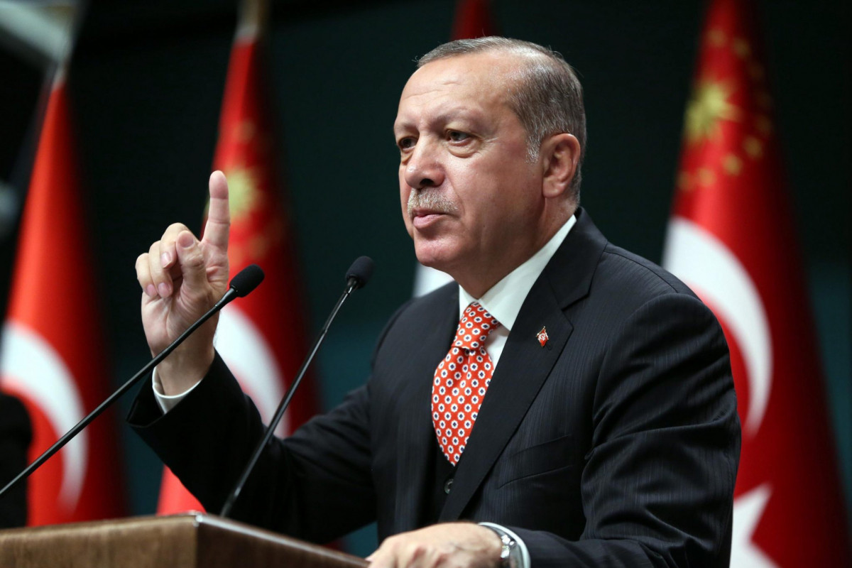 Ərdoğan əsəbiləşdi: “Əxlaqsız, namussuz, şərəfsiz...”