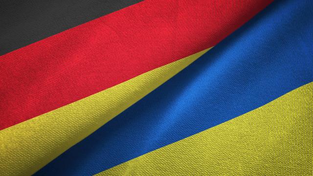Almaniyada Ukraynaya silah verilməsinin  dayandırılması üçün petisiya hazırlanıb