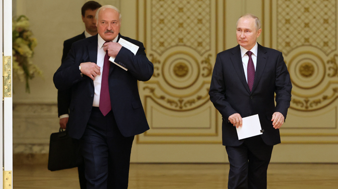 Lukaşenka  Putinlə telefonda danışıb
