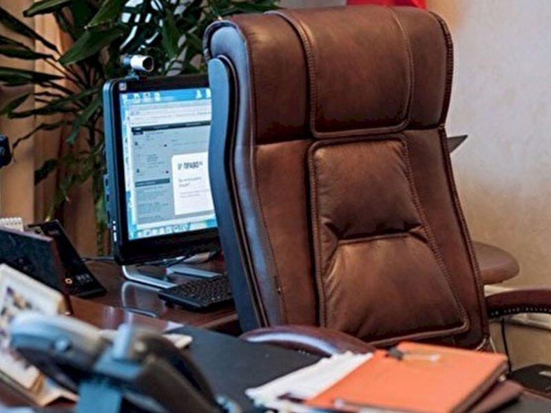 Qalmaqallı deputat-direktorun yerinə yeni təyinat - FOTO