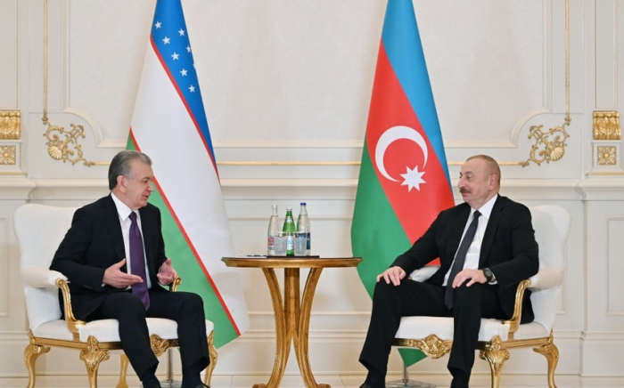 İlham Əliyev  Şavkat Mirziyoyev ilə görüşüb