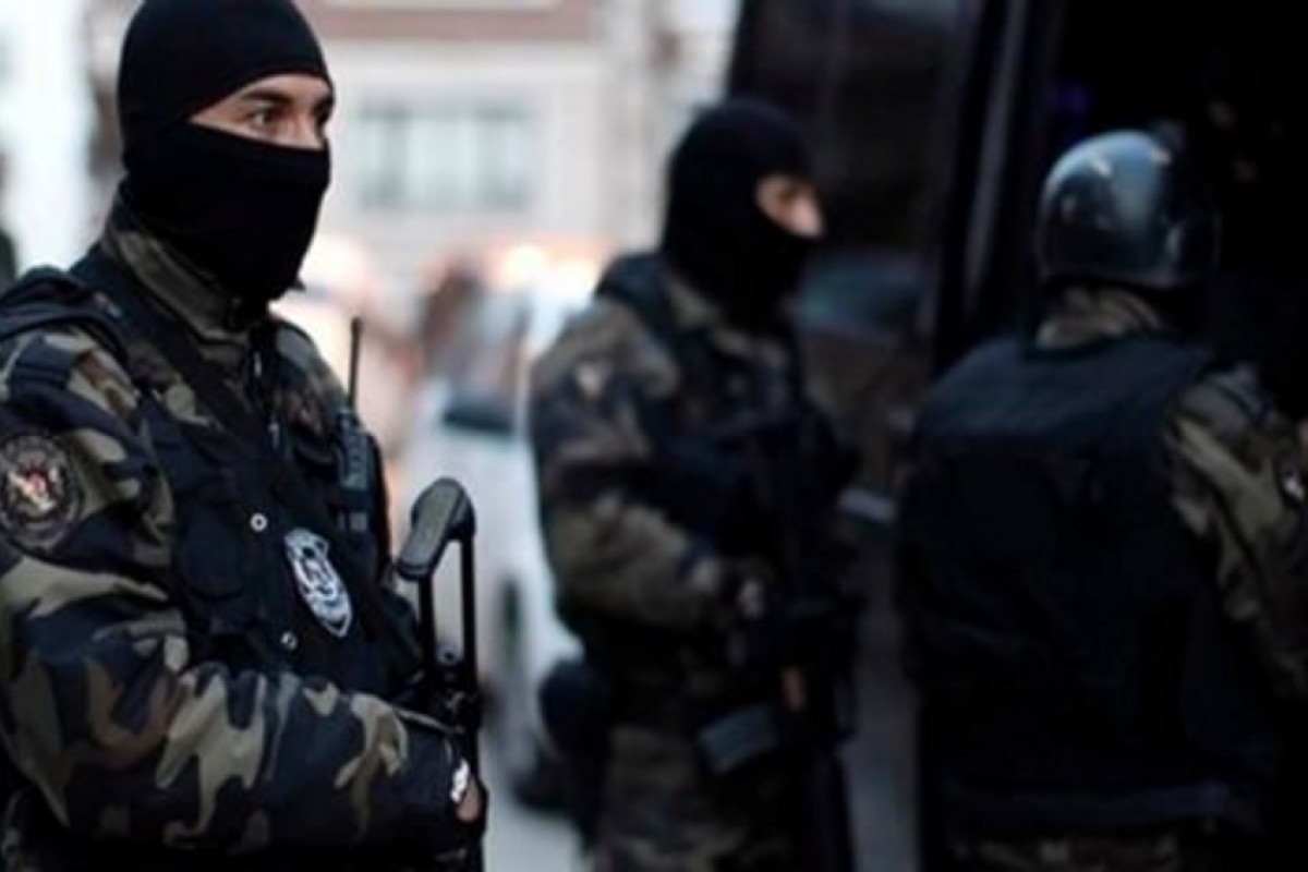 İstanbulda antiterror əməliyyatı keçirilib, 25 şəxs saxlanılıb