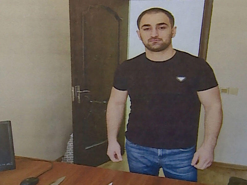 \\\"İnstagram\\\"dakı şəkillərə görə anasını və bacısını öldürdü - \\\"Razin\\\"dəki qətlin TƏFƏRRÜATI