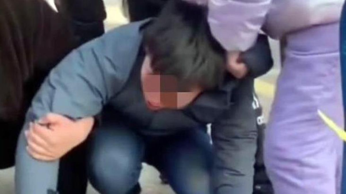 Heyvanları öldürüb kameraya çəkən oğlanı görün nə hala saldılar - FOTO+VİDEO