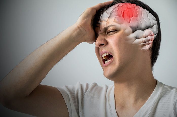 Kəskin baş ağrısı bu xəstəliyin əlamətidir 
