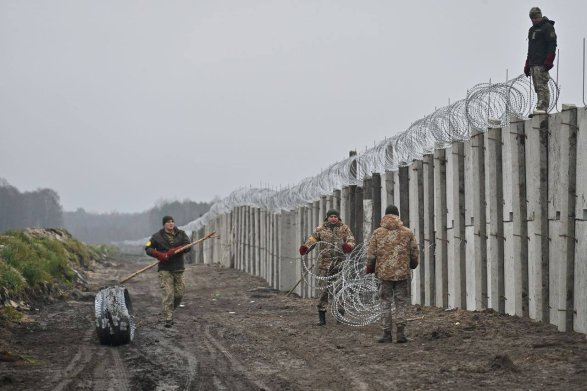 Ukrayna Rusiya və Belarusla sərhəddə xüsusi zona yaradır