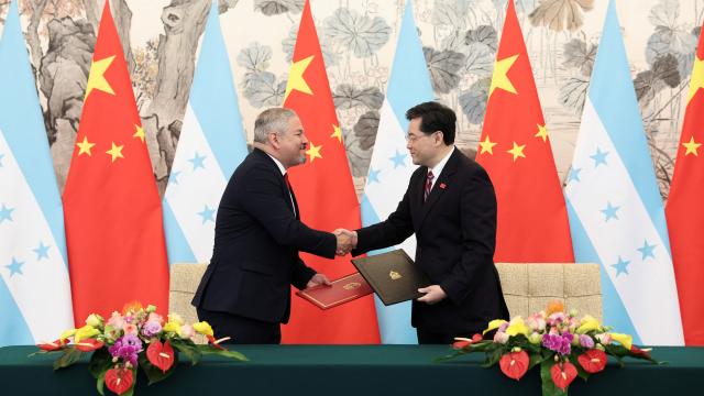 Çin və Honduras arasında diplomatik əlaqələr quruldu