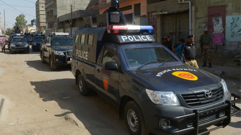 2023/04/15/1681583972_pakistan-police-afp-2015491_1.jpg