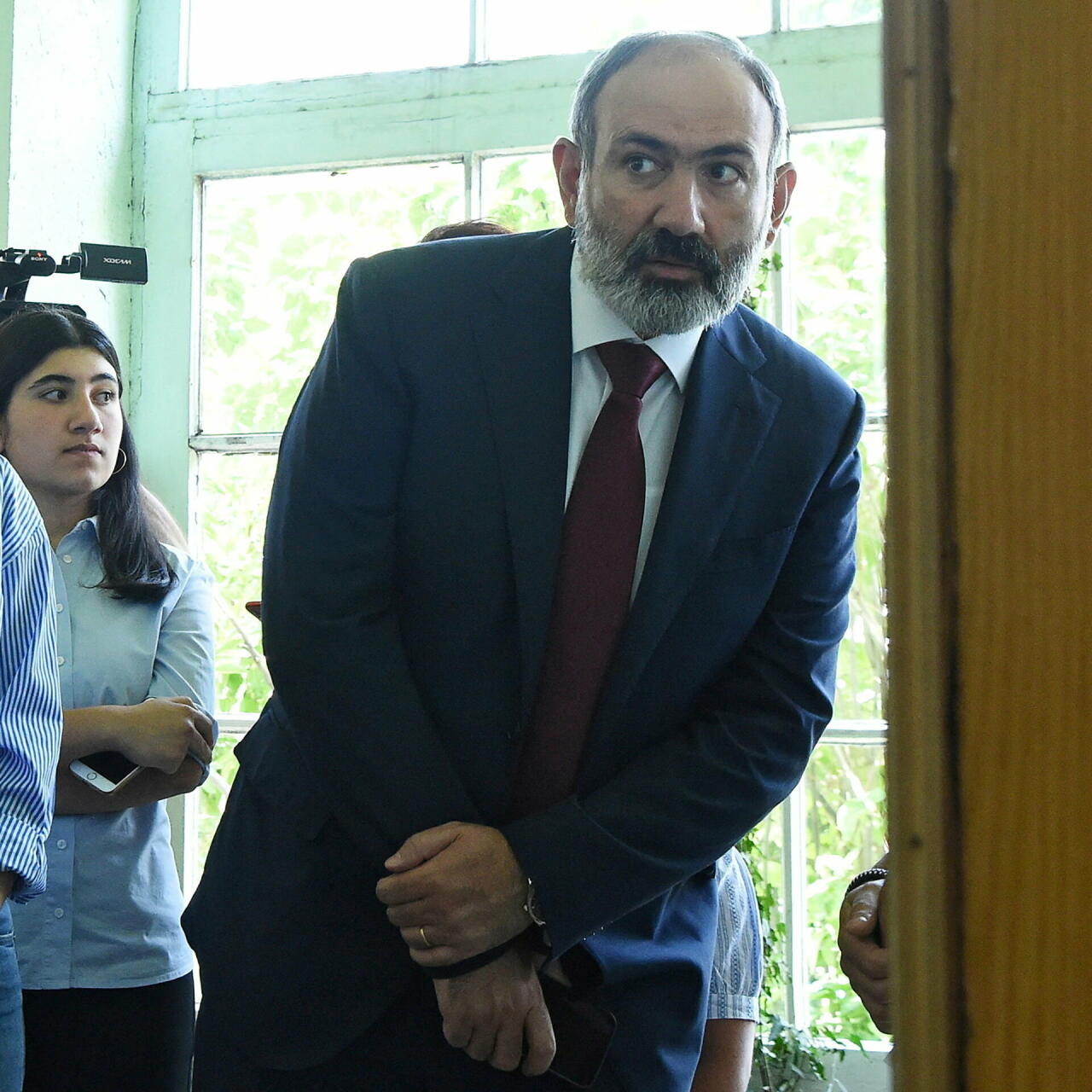 İrəvan ərazi iddialarını geri götürür - Paşinyan əlini daşın altından çəkir