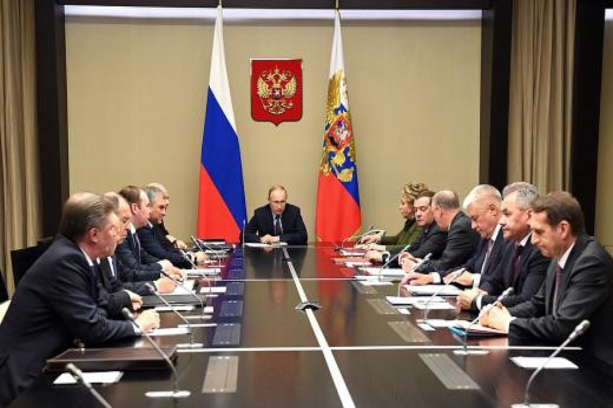 Putin təcili iclas keçirir