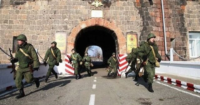 Rus hərbçilər Qarabağ ermənilərinə 200 ton ərzaq gətirdi - ZİBİLƏ DÜŞMÜŞÜK...