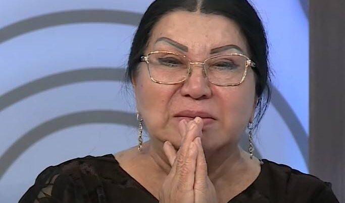 SON DƏQİQƏ! Şəfiqə Nağıyevanı maşın vurdu  — VİDEO