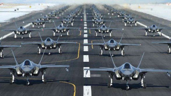 NATO əzələ göstərir: Rusiya sərhədlərinə yüzlərlə bombardmançı və qırıcı göndərir