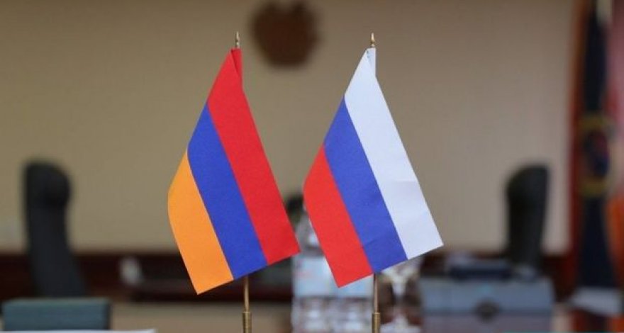 Rus səfir Ermənistan Xarici İşlər Nazirliyinə çağırılıb
