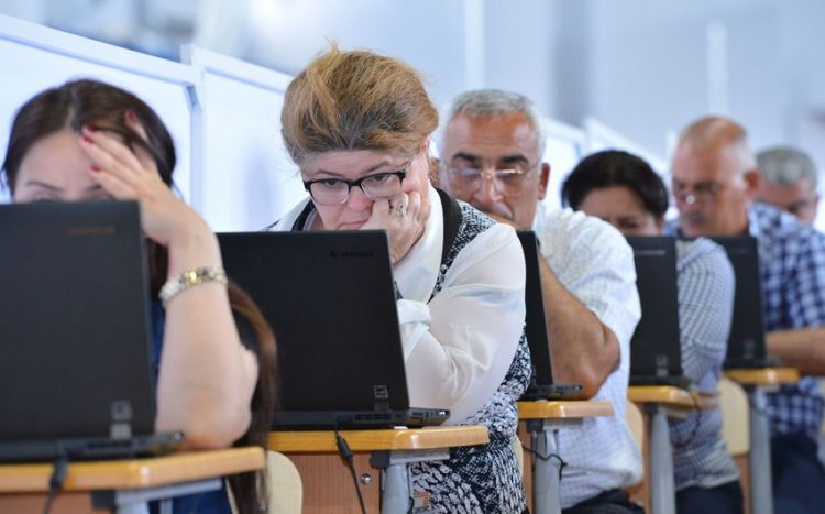Direktor olmaq istəyənlər bu tarixdə imtahan verəcək