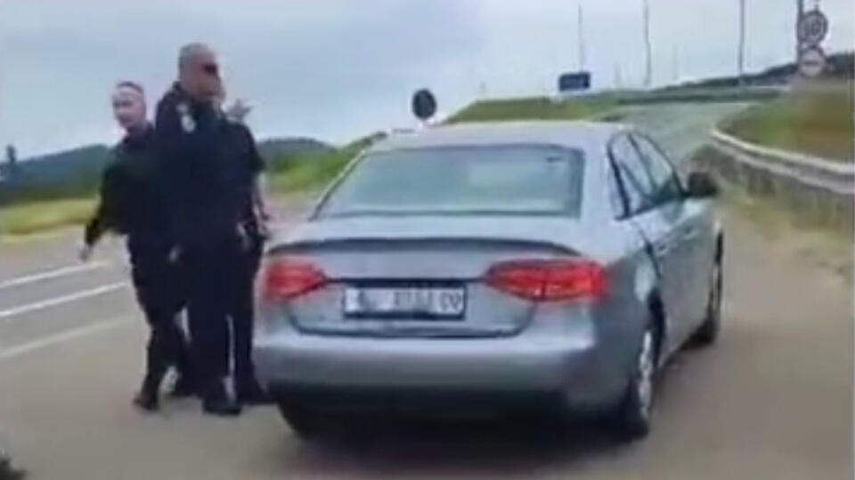 Polis Vusiçin oğlunu saxladı - VİDEO