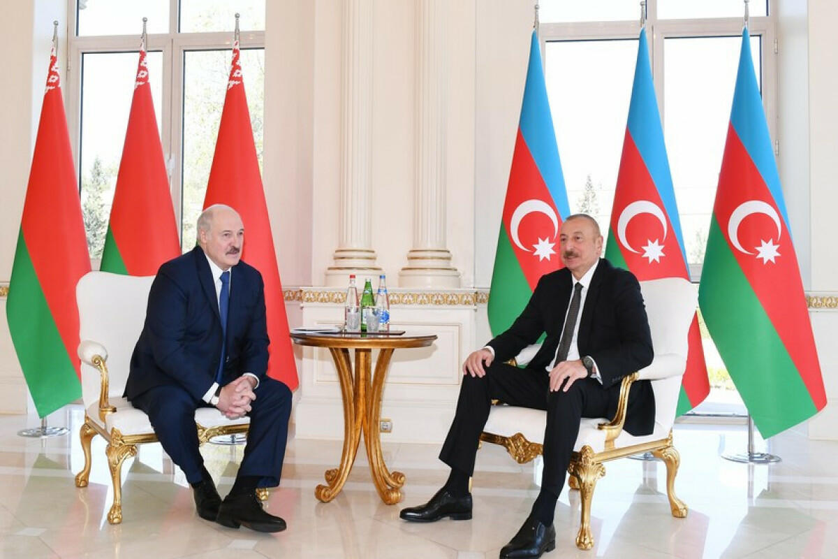 Prezident İlham Əliyev Lukaşenkonu təbrik edib