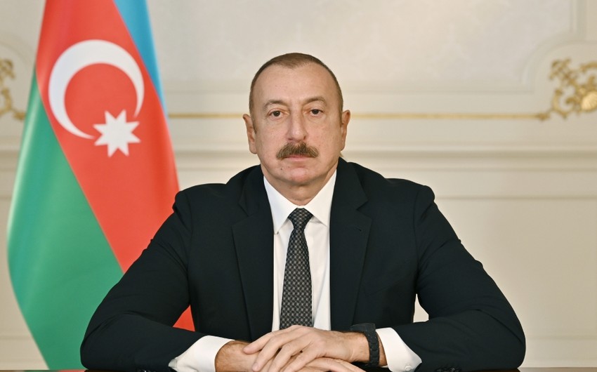 Prezident Özbəkistana getdi