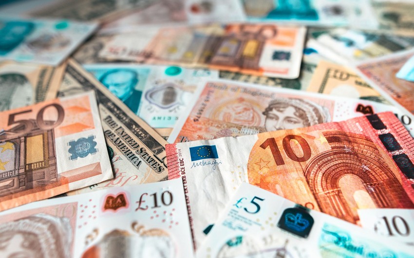 Rubl görün neçəyə oldu