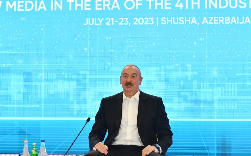 Prezident İlham Əliyev Şuşada Qlobal Media Forumunda çıxış edir