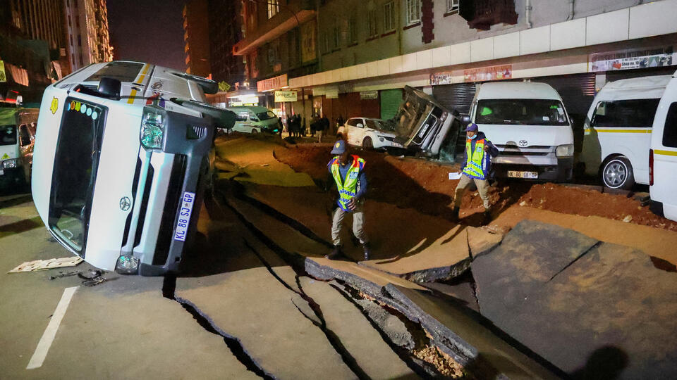 Dəhşətli anlar kameraya düşdü:Maşınlar göyə qalxdı