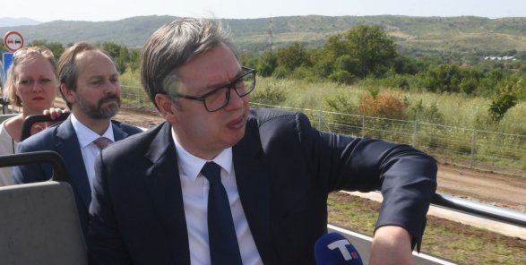 Serbiya prezidenti Ukraynanı hədələdi