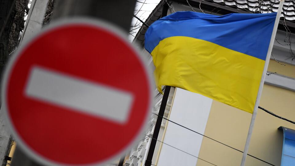 Berliner Zeitung: Ukrayna hərbi rəsmiləri münaqişə zamanı İspaniyada villalar alırlar