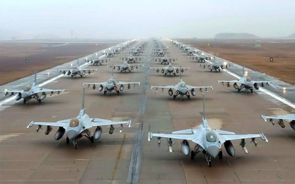 Ukrayna F-16-ları almağa hazırlaşır
