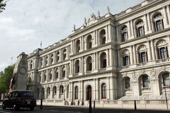 Britaniya diplomatlarına Rusiya və Çini “düşmən” adlandırmaq qadağan edilib