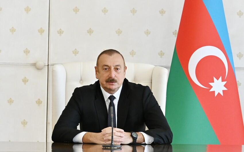 Azərbaycan Prezidenti: \\\"Ukrayna xalqına humanitar yardım məsələlərini daim diqqətdə saxlayırıq\\\"