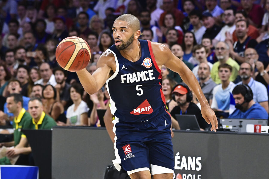 Fransa millisinin kapitanı  basketbol federasiyasını tənqid edib