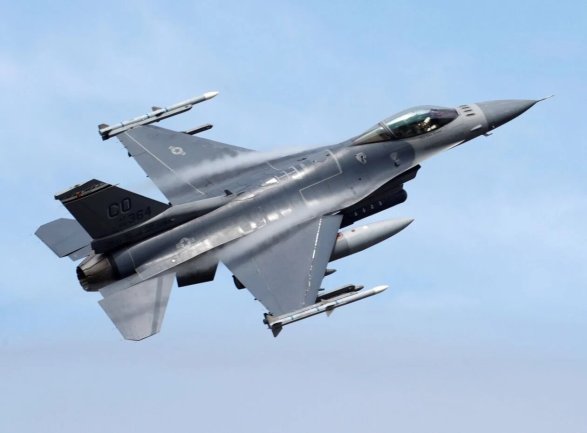 Ukraynalı pilotlar  Qərb təlimatçılarını başa düşmürlər  -  FINANCIAL TIMES