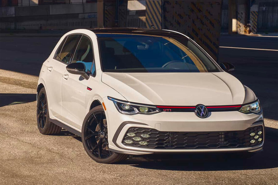 Volkswagen Golf GTI-nin \\\"mexanika\\\" ilə vida versiyasını buraxacaq
