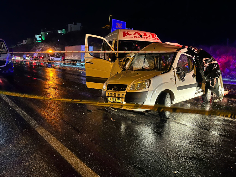 Dənizlidə avtobus qəzası: 3 ölü