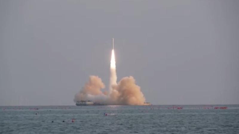 Çin CERES-1 raketi ilə dənizdən 4 peyk buraxıb