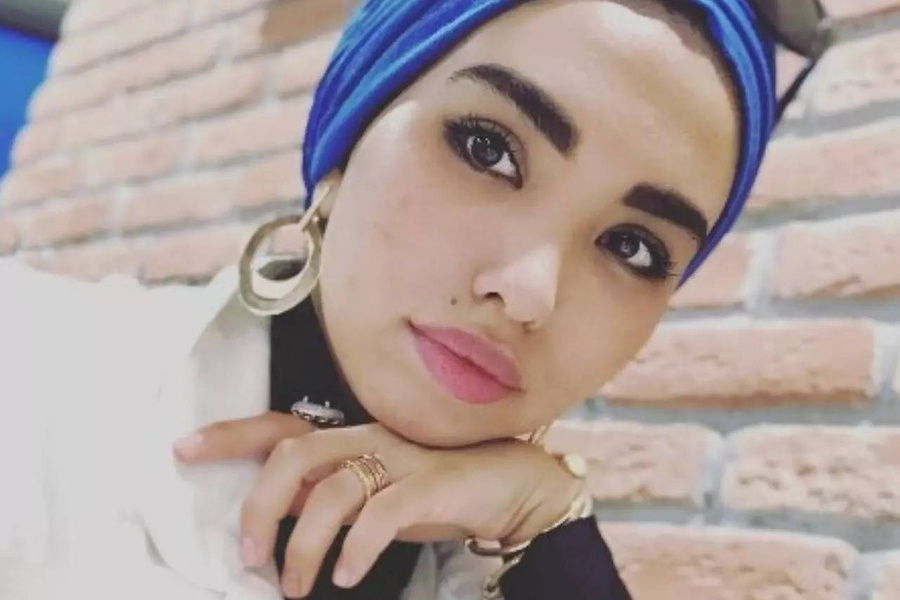 Blogger Pərvinə  həbs edildi