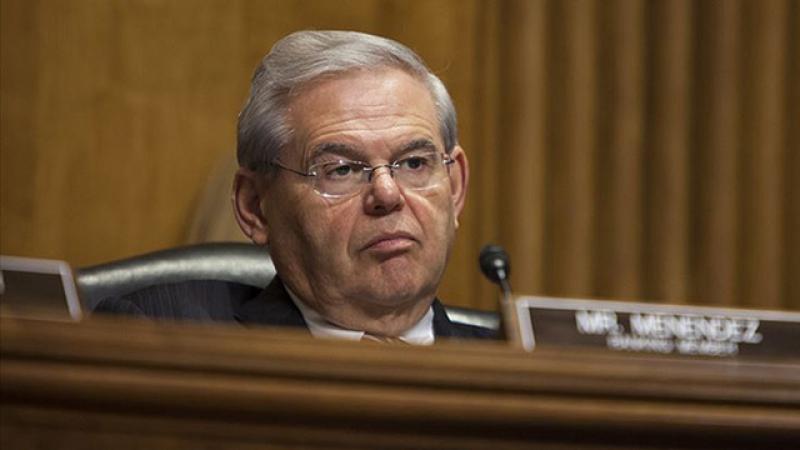 Menendez 100 min dollar girov müqabilində sərbəst buraxıldı