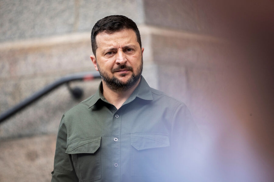 Zelenski Ukraynada həbs düşərgəsi yaratmaqda ittiham olunur