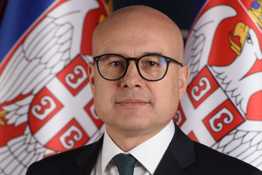 Serbiya ordusu  Kosovoya girir
