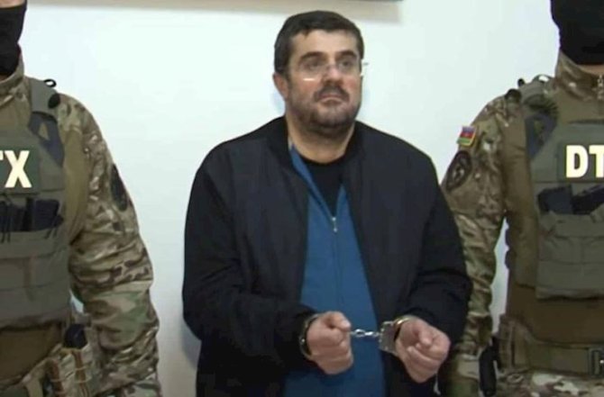 “Arayik həbsxanada kitab istəyib”