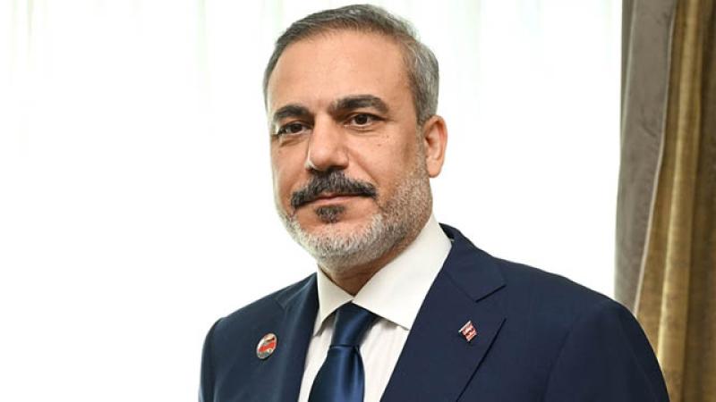 Hakan Fidan İngiltərənin xarici işlər naziri ilə görüşüb