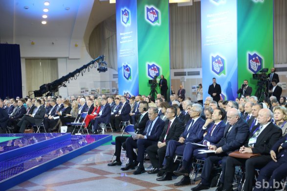 Minskdən İran ABŞ-a ağlasığmaz cavab vəd edir