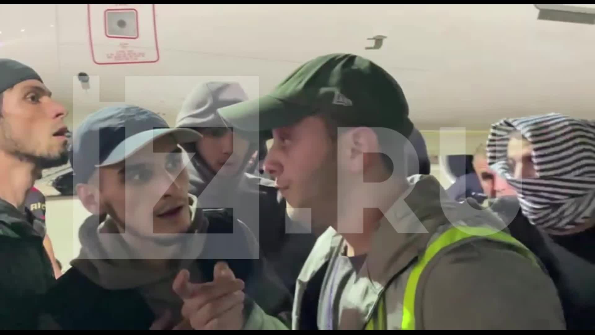 Federal Hava Nəqliyyatı Agentliyi Mahaçqala hava limanında yaranmış vəziyyəti şərh edib