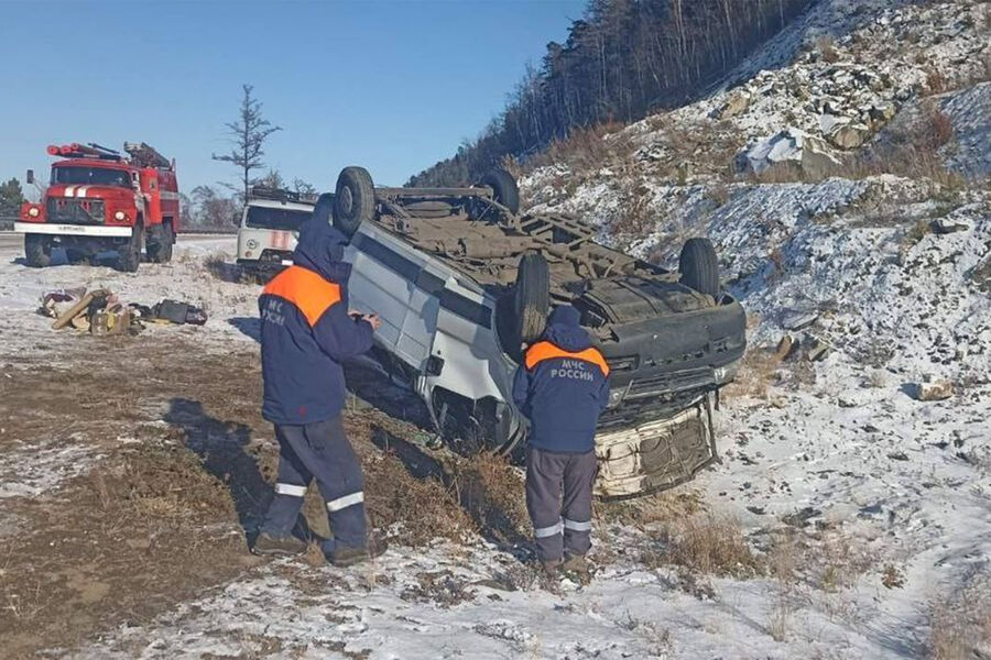 Avtobus dərəyə aşdı:Xeyli sayda yaralı var