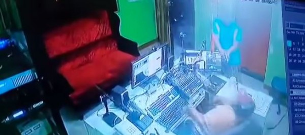 ŞOK! Aparıcını canlı yayımda öldürdülər (18+FOTOLAR)