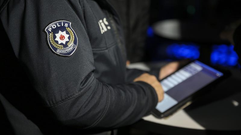 Türkiyədə  yüksək səslə musiqi dinləyən sürücülər cərimələnir