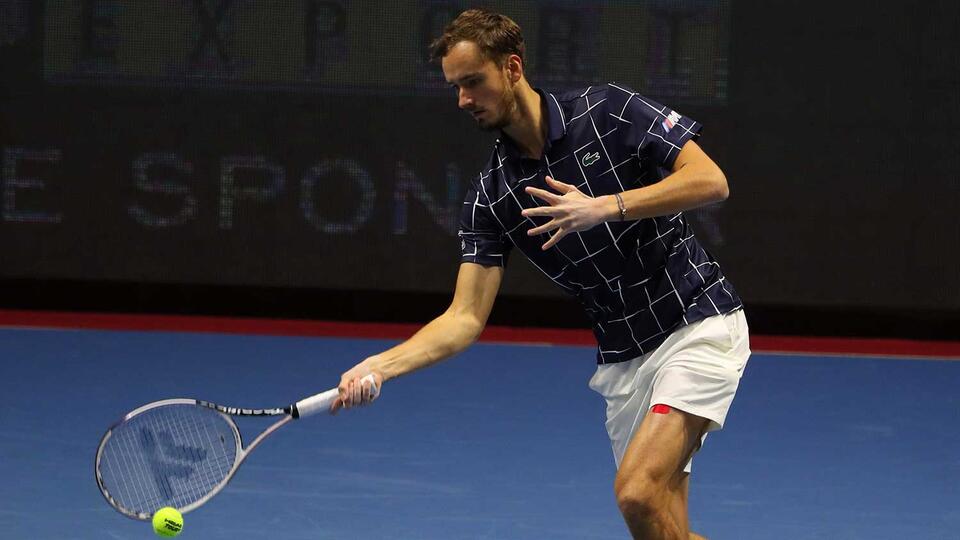 Forbes: tennisçi Medvedev rusiyalı idmançılar arasında şəxsi brendlərin reytinqinə başçılıq edir