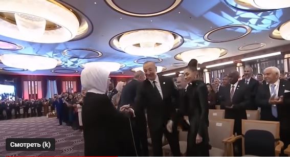 Paşinyan Makronla nə danışıb?
